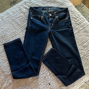 American Eagle Size 2 Skinny Jeans
